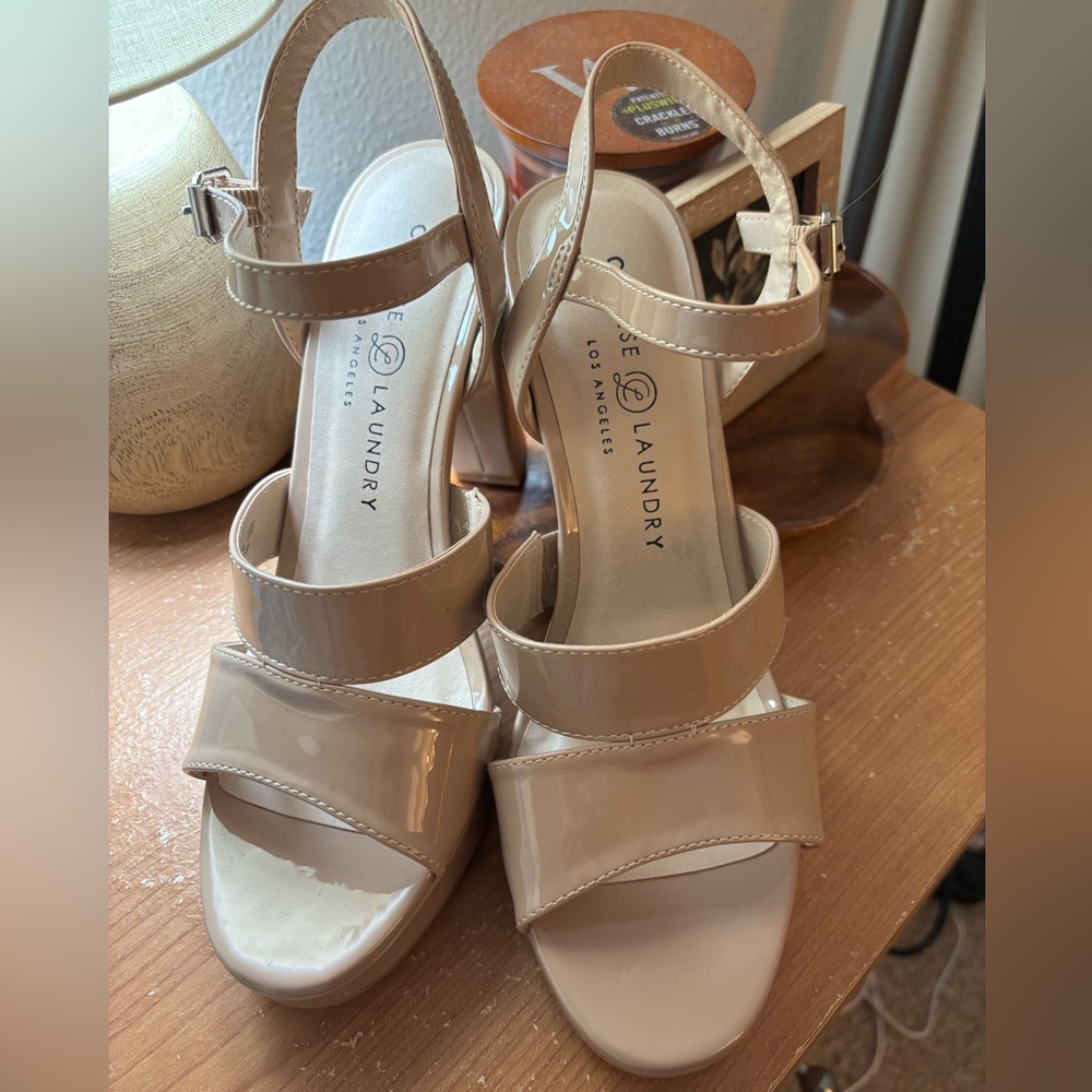 Nude Chinese Laundry Platforms
